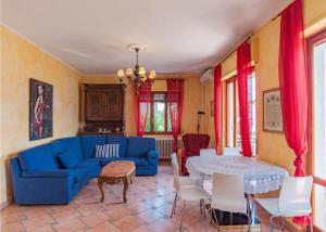 Фотография из галереи Varenna Wonders, Villa with pool for 14 guests в городе Перледо