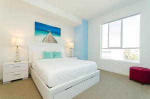 Modern Apartment Rentals客房内的一张或多张床位
