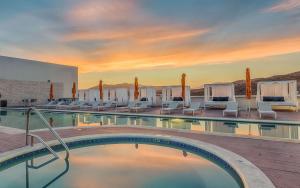 Bazén v ubytování Hampton Inn & Suites by Hilton Los Cabos nebo v jeho okolí