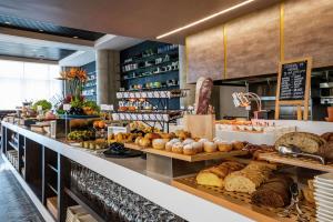 Jídlo v hotelu nebo okolí