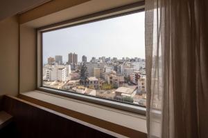 Uma visão geral de Lima ou uma vista da cidade tirada do hotel