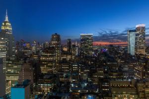 Uma visão geral de Nova York ou uma vista da cidade tirada do hotel