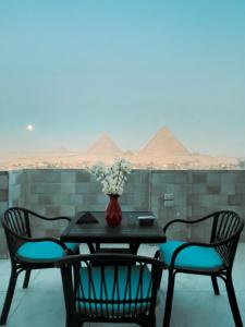 Üldine mäevaade või majutusasutusest Jumeirah pyramids view inn pildistatud vaade