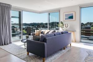 Ruang duduk di Hillside Haven
