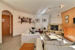 Gallery image of Cable Car 2 Min Walk High End Apartment Sauna in Champéry