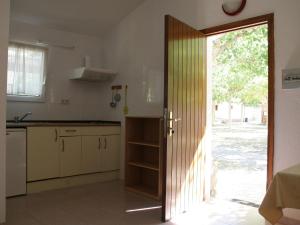 Gallery image of Bungalow with Garden in La Puebla de Roda