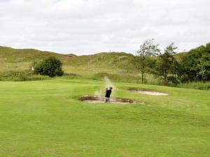 Γήπεδο γκολφ σε αυτή η βίλα ή στη γύρω περιοχή