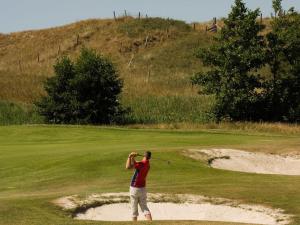 Kemudahan golf di rumah percutian atau berdekatan