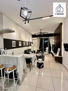 Posezení v ubytování Ipoh D Festivo Suites 6-10pax 10mins to Sunway Tambun by IWH