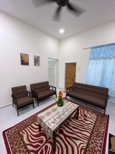 Gallery image of Teratak Cikgu Din in Marang +5 photos