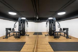 The fitness centre and/or fitness facilities at Lech Valley Lodge
