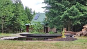 Taman di luar Na samotě u lesa
