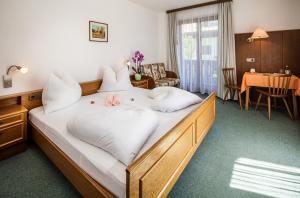 Zdjęcie z galerii obiektu Hotel Linde w mieście Collalbo
