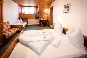 Zdjęcie z galerii obiektu Hotel Linde w mieście Collalbo +34 zdjęcia