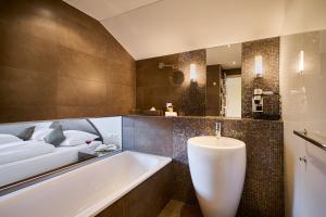 Koupelna v ubytování Hotel Lechnerhof Unterföhring