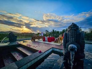 Bình minh/hoàng hôn nhìn từ resort  hoặc gần đó
