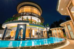 Hồ bơi trong/gần Hotel Le Temple Borobudur