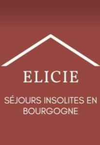 a picture of a house with the words elite lectures insolesbourne at La roulotte d'Elicie Proche du Parc le Pal in Saint-Agnan-sur-Loire