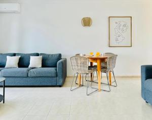 Et opholdsområde på Canaryislandshost l Frontline