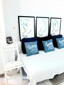 Cama ou camas em um quarto em Apartments House of Art