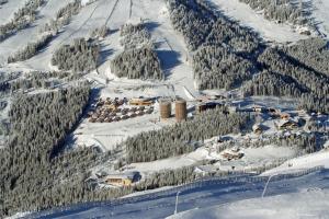 an aerial view of a ski resort in the snow at Haus Tauernblick Katschberg by AlpenTravel inkl Katschberg Summer card in Katschberghöhe