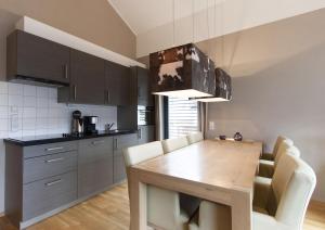 A kitchen or kitchenette at Appart Laijola