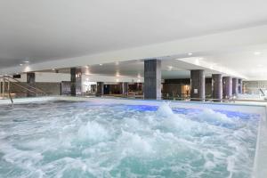 Bazén v ubytování Holiday Park Vile - Terme Krka nebo v jeho okolí
