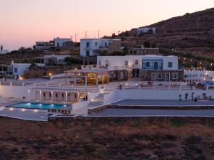 Bazén v ubytování Royal-Ma Resort nebo v jeho okolí + 101 fotografií