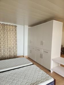 A bed or beds in a room at Unit 5