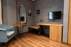 TV a/nebo společenská místnost v ubytování Adess Otel + 28 fotografií