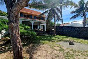 Vrt ispred objekta Bastide sur Mer with LOV