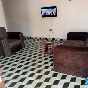 TV a/nebo společenská místnost v ubytování Funkytee Hotel & Apartment