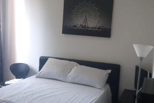 Postel nebo postele na pokoji v ubytování Colocation ROOMS