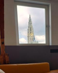 Foto Antwerpenis asuva majutusasutuse The Roof - Rooftop appt in historical center galeriist