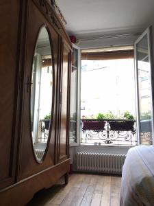 A Paris, au bord de l'eau