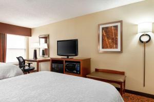 TV a/nebo společenská místnost v ubytování Hampton Inn Abilene