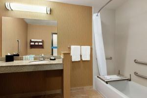 Koupelna v ubytování Hampton Inn Abilene