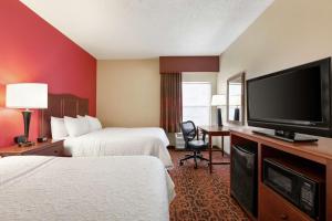 TV a/nebo společenská místnost v ubytování Hampton Inn Abilene