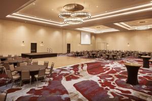 Konferenční prostory v ubytování Embassy Suites Amarillo Downtown + 35 fotografií