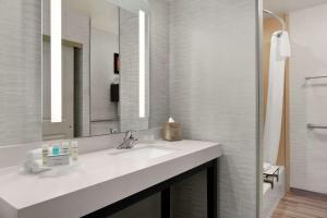 Koupelna v ubytování Addison Suites
