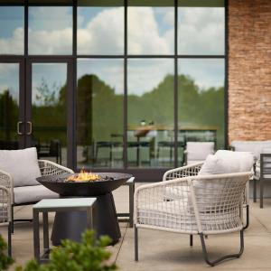 Posezení v ubytování Hilton Garden Inn Grapevine At Silverlake Crossing, Tx