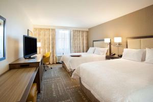 TV a/nebo společenská místnost v ubytování Hampton Inn & Suites - Minneapolis/Downtown