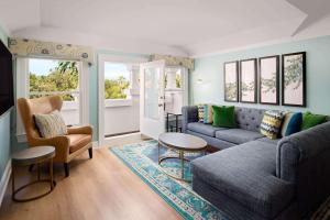Hayes Mansion San Jose, Curio Collection by Hilton的休息区