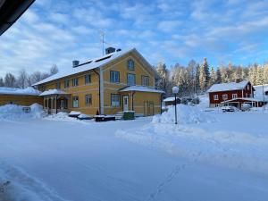 Lokatten Wärdshus talvel