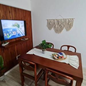 TV a/nebo společenská místnost v ubytování hermoso departamento en pleno centro de santa fe