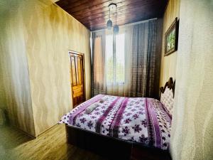 Postel nebo postele na pokoji v ubytování Guesthouse Kamelia + 37 fotografií