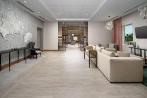 Hampton Inn Marathon - Florida Keys的休息区