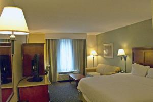 Postel nebo postele na pokoji v ubytování Hampton Inn Ithaca