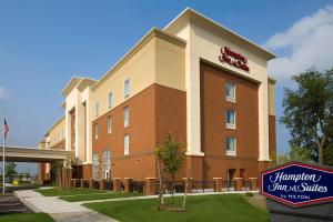 a rendering of a hampton inn and suites at Hampton Inn & Suites Syracuse/Carrier Circle in East Syracuse