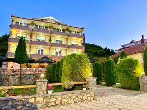 Zahrada ubytování HOTEL VILA TOSKA